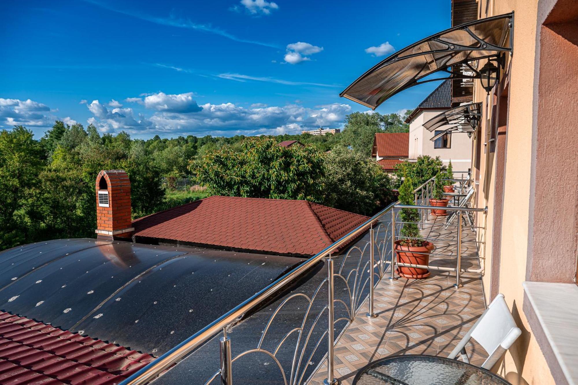 Pensiunea Teo Caransebes Exterior photo